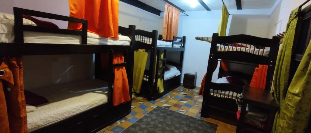 Casa La Eliana Hostal *
